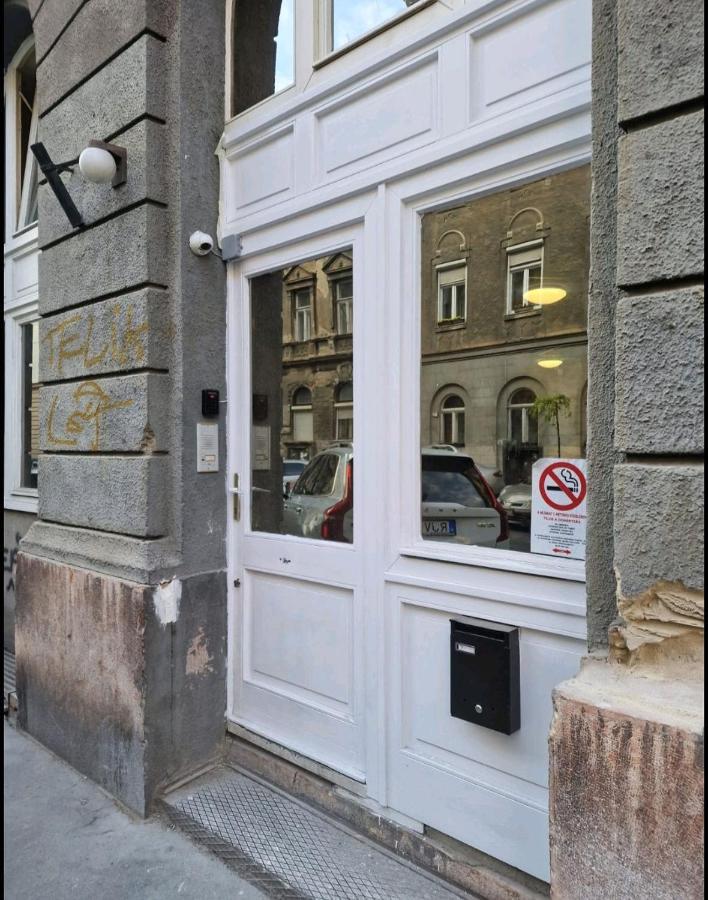 7Dab Josika 4 Contactless Self Check-In Budapest Exterior photo